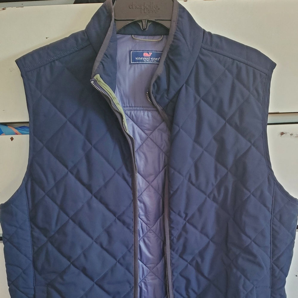 Vineyard Vine Men's Vest size Medium